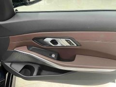 BMW 3 Series 320Li M Sport Package - ფოტო 16