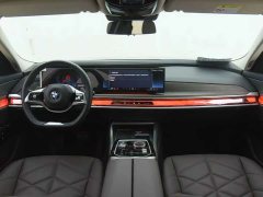 BMW 7 Series 2023 735Li Luxury Package - ფოტო 3