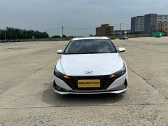 Hyundai Elantra 2022 1.5L CVT Luxury - ფოტო 1