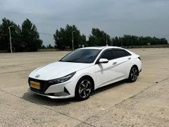 Hyundai Elantra 2022 1.5L CVT Luxury - ფოტო 2