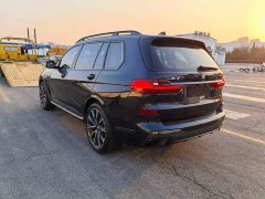 BMW X7 xDrive40i Executive M Sport Package - ფოტო 4
