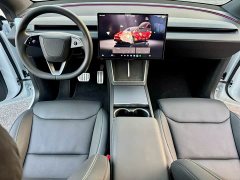 Tesla Model Y L Long Range All-Wheel Drive - ფოტო 5