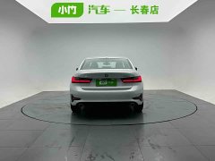 BMW 3 Series 320i M Sport Package - ფოტო 4