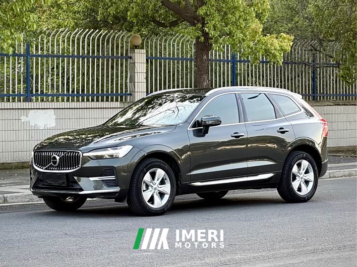 Volvo XC60 2022 B5 AWD Smart Luxury Edition - ავტომობილი ჩინეთიდან