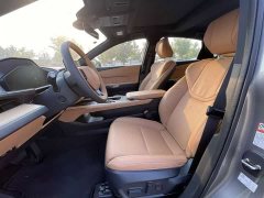 Lexus ES 300h - ფოტო 11