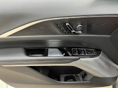 Cadillac IQ Ruige Rear-Wheel Drive Standard Range Luxury Edition - ფოტო 12