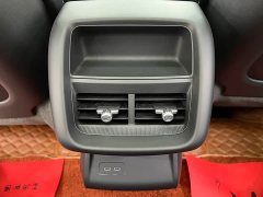Cadillac IQ Ruige Rear-Wheel Drive Standard Range Luxury Edition - ფოტო 18