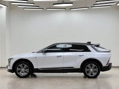 Cadillac IQ Ruige Rear-Wheel Drive Standard Range Luxury Edition - ფოტო 7