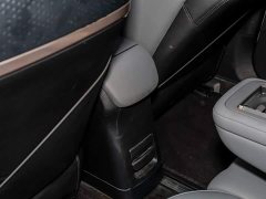Zeekr X Four-Wheel Drive YOU Edition 4-Seater - ფოტო 11