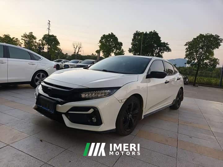 Honda Civic Hatchback 220 Turbo CVT Trendy Control