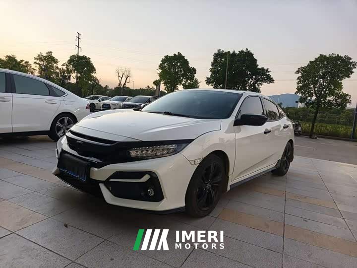 Honda Civic 2021 Hatchback 220 Turbo CVT Trendy Control - ავტომობილი ჩინეთიდან