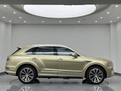 Bentley Bentayga 4.0T V8 - ფოტო 4