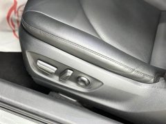 Toyota Camry 2.5G Luxury - ფოტო 12
