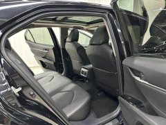 Toyota Camry 2.5G Luxury - ფოტო 13
