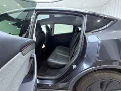 Tesla Model Y Rear-Wheel Drive - ფოტო 10