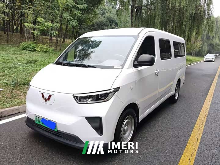 Wuling Yangguang 300km Comfort Passenger Van 75kW - ავტომობილი ჩინეთიდან