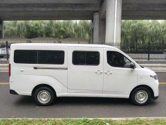 Wuling Yangguang 300km Comfort Passenger Van 75kW - ფოტო 3