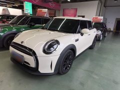 BMW MINI 2022 1.5T ONE 5-Door PLUS - ფოტო 1