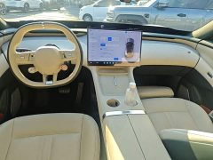 Xiaomi YU7 Rear-Wheel Drive Long-Range Edition - ფოტო 9