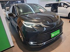 Toyota Sienna 2023 2.5L Hybrid Comfort Edition - ფოტო 3