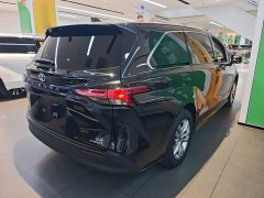 Toyota Sienna 2023 2.5L Hybrid Comfort Edition - ფოტო 6