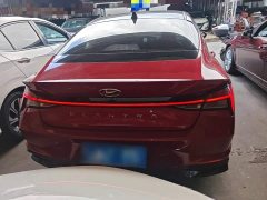 Hyundai Elantra 1.5L CVT Luxury - ფოტო 5