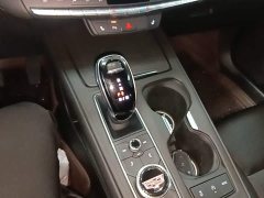 Cadillac XT4 28T FWD Luxury - ფოტო 13
