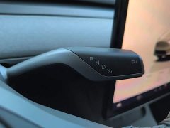 Tesla Model Y Rear-Wheel Drive - ფოტო 13