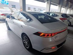 BYD Qin PLUS EV 400KM Luxury - ფოტო 4