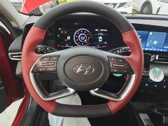 Hyundai Elantra 1.5L CVT Luxury - ფოტო 10