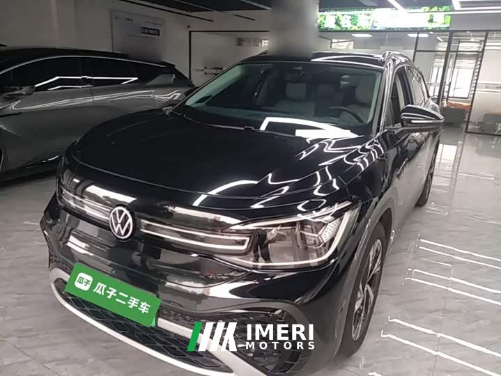 Toyota ID.6 CROZZ Long Range PRO
