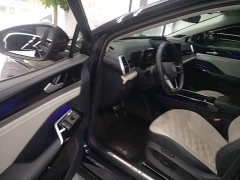 Toyota ID.6 CROZZ 2022 Long Range PRO - ფოტო 15