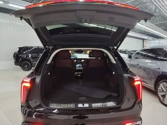 FAW Red Flag E-HS9 2022 690km Range Flagship Edition Six-Seater - ფოტო 18