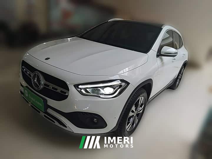 Mercedes-Benz GLA 200
