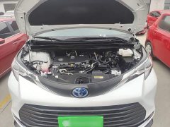 Toyota Sienna 2.5L Hybrid Comfort Edition - ფოტო 19
