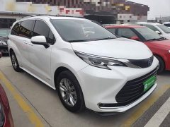 Toyota Sienna 2.5L Hybrid Comfort Edition - ფოტო 3