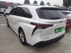 Toyota Sienna 2.5L Hybrid Comfort Edition - ფოტო 4