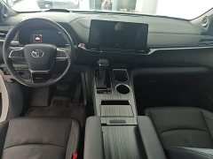 Toyota Sienna 2021 2.5L Hybrid Platinum Edition - ფოტო 9