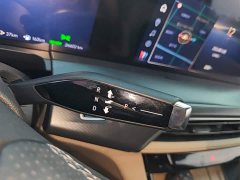Buick GL8 New Energy Lusang Respect Edition - ფოტო 13