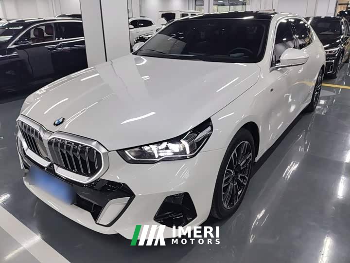 BMW 5 Series 525Li M Sport Package - ავტომობილი ჩინეთიდან