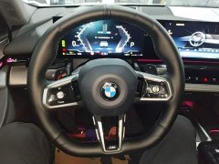 BMW 5 Series 525Li M Sport Package - ფოტო 10