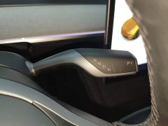Tesla Model Y Rear-Wheel Drive - ფოტო 13