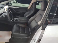 Tesla Model Y Rear-Wheel Drive - ფოტო 14