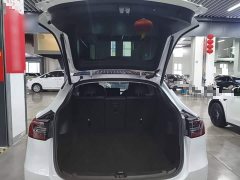 Tesla Model Y Rear-Wheel Drive - ფოტო 18