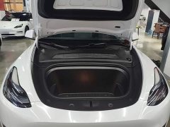 Tesla Model Y Rear-Wheel Drive - ფოტო 19