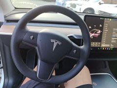 Tesla Model Y Long Range All-Wheel Drive - ფოტო 10