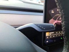 Tesla Model Y Long Range All-Wheel Drive - ფოტო 13