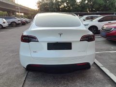 Tesla Model Y Long Range All-Wheel Drive - ფოტო 5