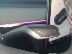 Tesla Model Y Rear-Wheel Drive - ფოტო 13