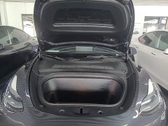 Tesla Model Y Rear-Wheel Drive - ფოტო 18